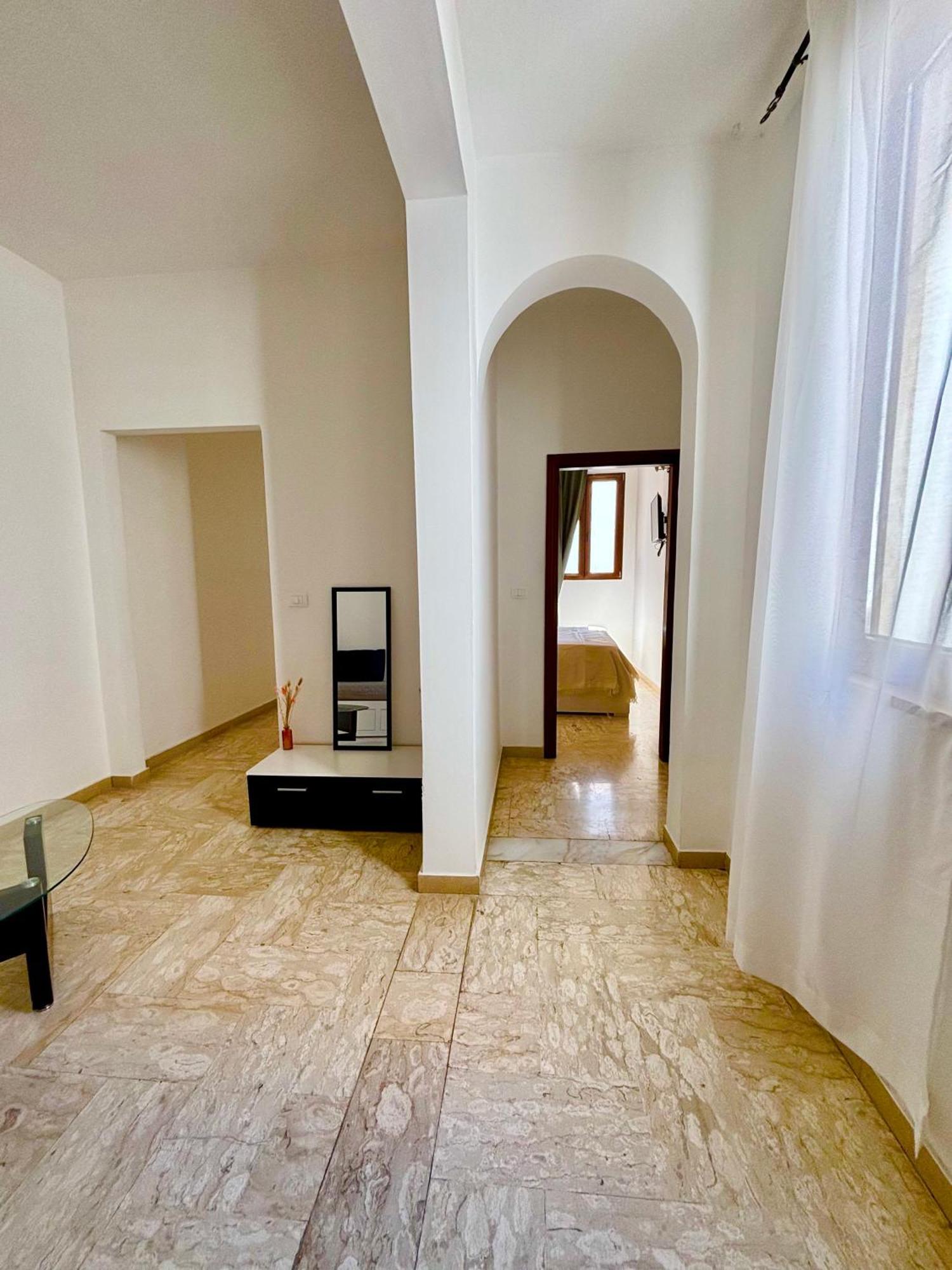 דירות ברינדיזי La Pergola Del Centro מראה חיצוני תמונה